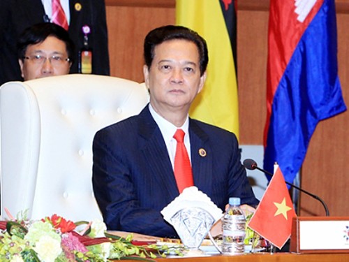 Prime Minister Dung leaves for 23rd ASEAN Summit - ảnh 1